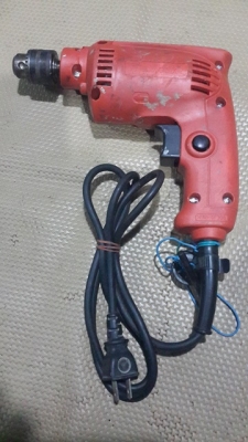 สว่านขนาดเล็กพร้อมใช้งานครับ