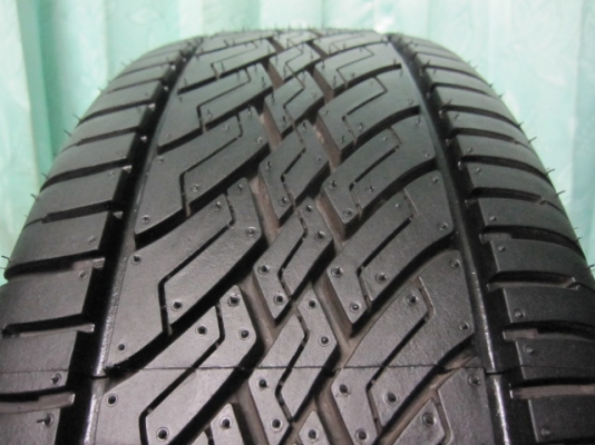 ขายล้อแม็ก Hyundai H1 พร้อมยางป้ายแดงปี 14 ขอบ 16 ถอดจากศูนย์