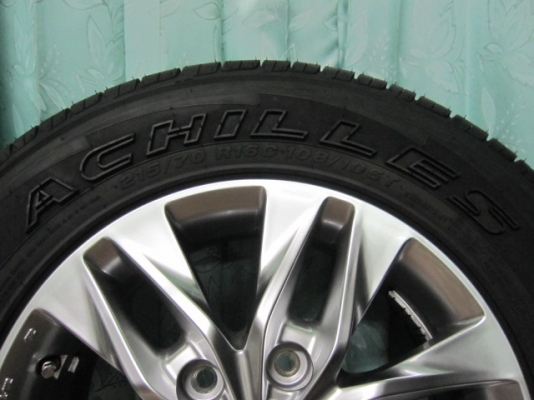 ขายล้อแม็ก Hyundai H1 พร้อมยางป้ายแดงปี 14 ขอบ 16 ถอดจากศูนย์