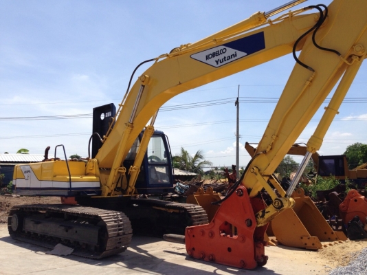 KOBELCO SK200LC  รถเก่านำเข้าจากญี่ปุ่นไม่เคยใช้งานในไทย  สภาพพร้อมลุยงาน   เอกสารใบแจ้งจำหน่าย เครื่องยนต์ EH700 4277 เลขซีเรียล :LQ02185 Straight/บูมมาตรฐาน ราคา :1,100,000 บาท (ราคาต่อรองได้) พร้อมตรวจเช็คสภาพรถครบ รายการตรวจเช็ครถ 1.เปลี่ยนถ่ายน้ำมันเ