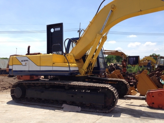KOBELCO SK200LC  รถเก่านำเข้าจากญี่ปุ่นไม่เคยใช้งานในไทย  สภาพพร้อมลุยงาน   เอกสารใบแจ้งจำหน่าย เครื่องยนต์ EH700 4277 เลขซีเรียล :LQ02185 Straight/บูมมาตรฐาน ราคา :1,100,000 บาท (ราคาต่อรองได้) พร้อมตรวจเช็คสภาพรถครบ รายการตรวจเช็ครถ 1.เปลี่ยนถ่ายน้ำมันเ