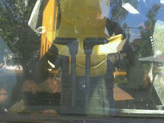 ขายรถแบคโฮโคมัสสุ200 รุ่น8 ราคา1900000 ต่อรอง