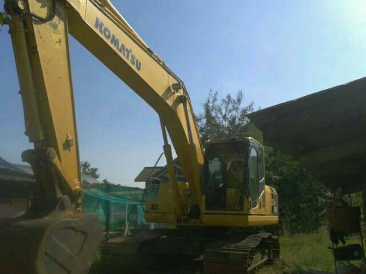ขายรถแบคโฮโคมัสสุ200 รุ่น8 ราคา1900000 ต่อรอง