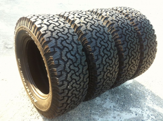 ยางขอบ18 BF Goodrich All-terrain 285 65 r18 ปี14 ตุ่มหน้ายางอยู่ครบ