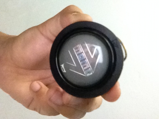 ขายพวงมาลัยไม้แท้ O B A made italian 13"5 ฝาแตรMOMOแท้ พร้อมคอWBแท้ ใส่TOYOTA (AE /Ke70) ราคา1900บาท แยกขายด้วยนะคับ โทร0924462525โส