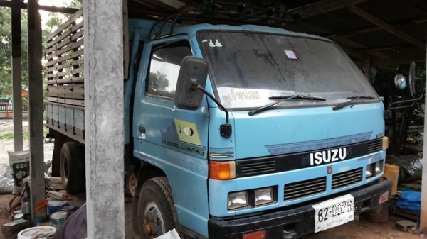 **399,000 บ.ต่อรอง**ขาย6ล้อ115 ยอดนิยม ISUZU NPR JAANPR59LL 4BD1-115HP กรองดำ เกียร์สั้น ห้างแท้ ปี34 เครื่องเดิมเกียร์เดิม 4BD1-115ฝาดำ เครื่องดี แน่นดี สตาร์ทติดง่าย เกียร์สั้นเดิม เข้าง่ายไม่หลุด ช่วงล่างใหญ่ Fหน้า-หลัง คัสซีดี เดิม มีตามดบ้าง ช่วงปลาย **399,000 บ.ต่อรอง**ขาย6ล้อ115 ยอดนิยม ISUZU NPR JAANPR59LL 4BD1-115HP กรองดำ เกียร์สั้น ห้างแท้ ปี34 เครื่องเดิมเกียร์เดิม 4BD1-115ฝาดำ เครื่องดี แน่นดี สตาร์ทติดง่าย เกียร์สั้นเดิม เข้าง่ายไม่หลุด ช่วงล่างใหญ่ Fหน้า-หลัง คัสซีดี เดิม มีตามดบ้าง ช่วงปลาย