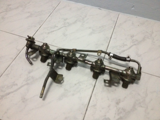 ขายชุดรางพร้อมหัวฉีด เครืองSR20โบ ขับหลังฝาดำ เก่าJapan ราคา2000บาท โทร0924462525โส ขายชุดรางพร้อมหัวฉีด เครืองSR20โบ ขับหลังฝาดำ เก่าJapan ราคา2000บาท โทร0924462525โส