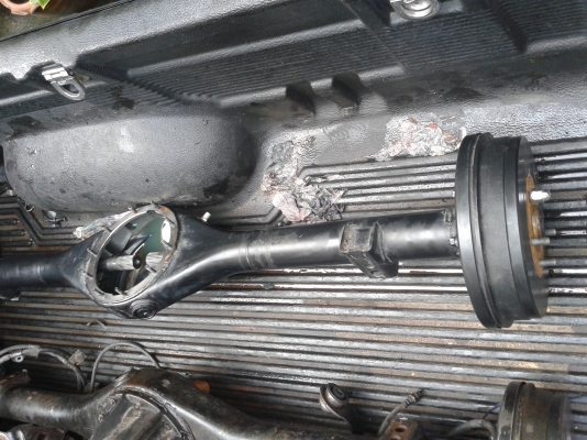 เสื้อเพลาท้ายทั้งชุดวีโก้แชมป์ถอดป้ายแดงครับ