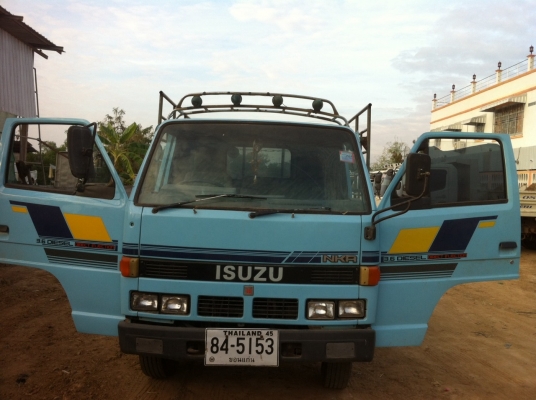 หกล้อ อีซูซุ NKR110แรงรถห้างแท้ เกียร์สั้น ปี37สภาพดีแคสซีสวยจัดตลอดเส้นพร้อมใช้งาน ทะเบียนพร้อมโอน ราคาเบาๆ