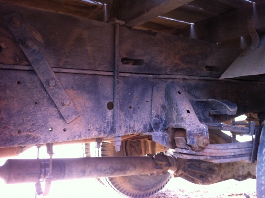 หกล้อ อีซูซุ NPR-4BG1-125แรง ประกอบ สภาพดีเครืองแรงพร้อมใช้งาน ทะเบียนพร้อมโอน