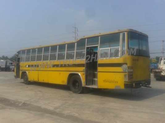 รถโดยสารส่วนบุคคล 42 ที่นั่ง  ยี่ห้อ NISSAN 6 สูบ