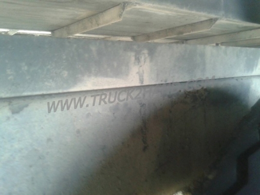 รถโดยสารส่วนบุคคล 42 ที่นั่ง  ยี่ห้อ NISSAN 6 สูบ