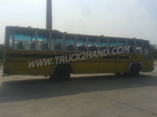 รถโดยสารส่วนบุคคล 42 ที่นั่ง  ยี่ห้อ NISSAN 6 สูบ