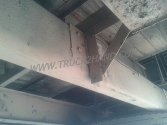 รถโดยสารส่วนบุคคล 42 ที่นั่ง  ยี่ห้อ NISSAN 6 สูบ