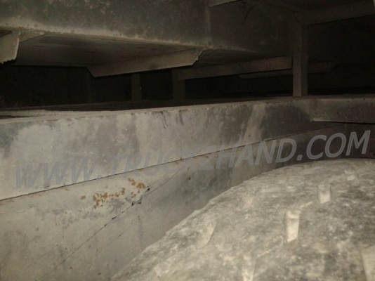 รถโดยสารส่วนบุคคล 42 ที่นั่ง  ยี่ห้อ NISSAN 6 สูบ