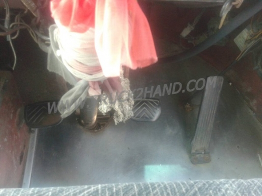 รถโดยสารส่วนบุคคล 42 ที่นั่ง  ยี่ห้อ NISSAN 6 สูบ