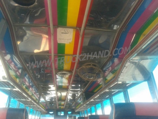 รถโดยสารส่วนบุคคล 42 ที่นั่ง  ยี่ห้อ NISSAN 6 สูบ