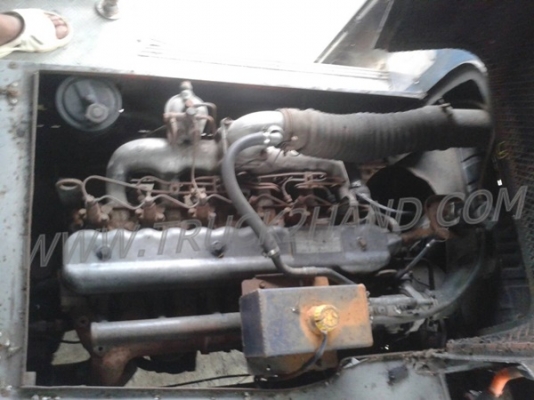 รถโดยสารส่วนบุคคล 42 ที่นั่ง  ยี่ห้อ NISSAN 6 สูบ