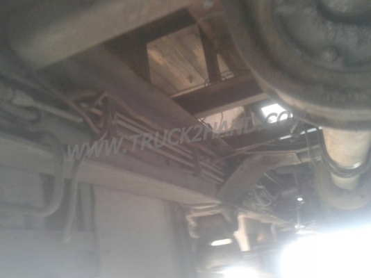 รถโดยสารส่วนบุคคล 42 ที่นั่ง  ยี่ห้อ NISSAN 6 สูบ