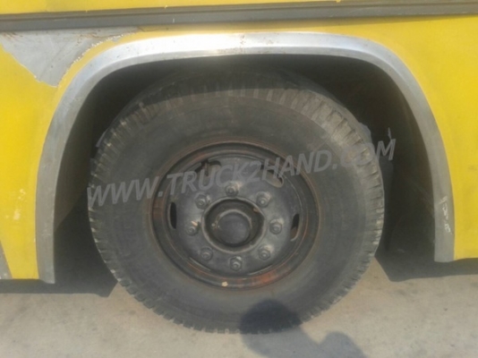 รถโดยสารส่วนบุคคล 42 ที่นั่ง  ยี่ห้อ NISSAN 6 สูบ