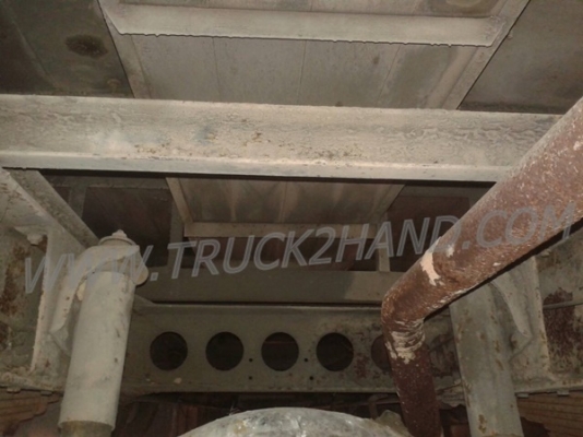 รถโดยสารส่วนบุคคล 42 ที่นั่ง  ยี่ห้อ NISSAN 6 สูบ