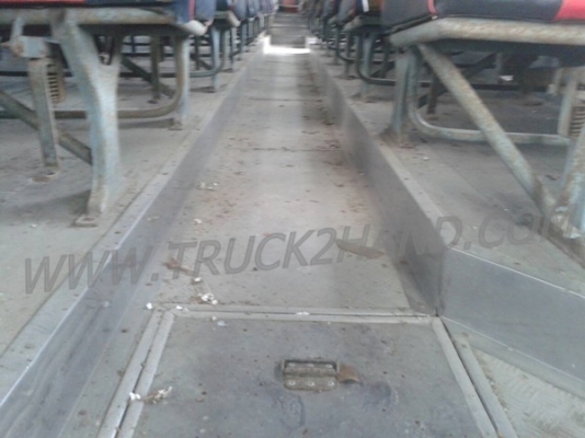 รถโดยสารส่วนบุคคล 42 ที่นั่ง  ยี่ห้อ NISSAN 6 สูบ