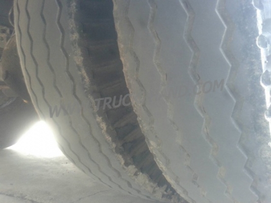 รถโดยสารส่วนบุคคล 42 ที่นั่ง  ยี่ห้อ NISSAN 6 สูบ