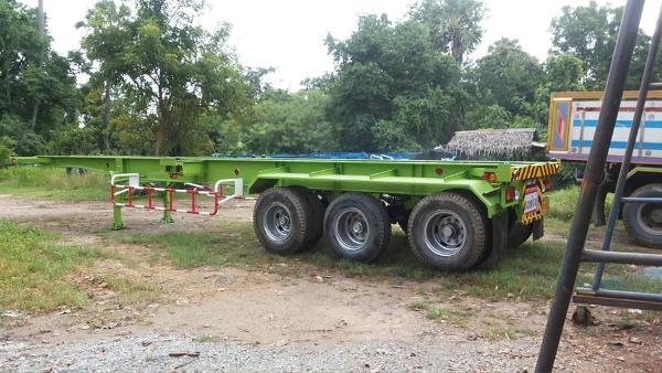 หางพนัส 2 เพลา เงินสด 340,000 เงินผ่อนดาวน์ 50,000  ติดต่อคุณนริศ 081-733-5156