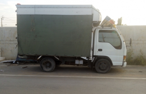 ขายรถสวย สี่ล้อพร้อมใช้งาน NKR66E , เครื่อง 4HF1 4300cc. เพลาลอย  พร้อมใช้งานครับ ไม่ติดเวลาวิ่งสบาย