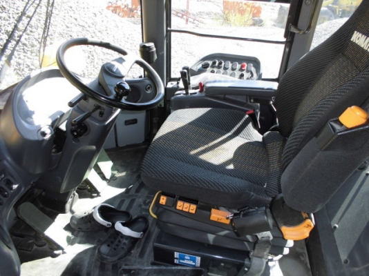 รถตักล้อยาง (อยู่ญี่ปุ่น) WA470-6 #85*** 13967ชม. ปี 2008 สนใจสั่งได้ 098-858-5524 สามภพครับ