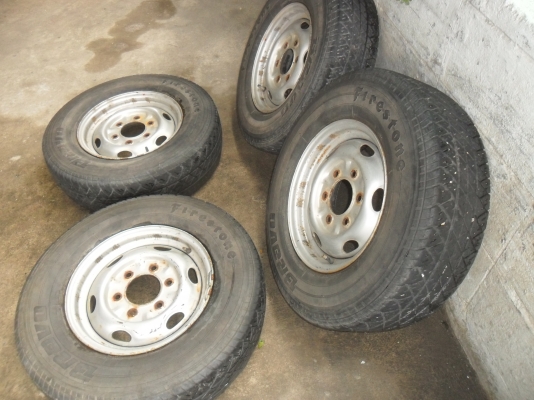 ล้อกะทะ 14นิ้ว 6รูพร้อมยาง สวยๆ 4 ล้อ ราคา 3800 บาท ล้อกะทะ 14นิ้ว 6รูพร้อมยาง สวยๆ 4 ล้อ ราคา 3800 บาท