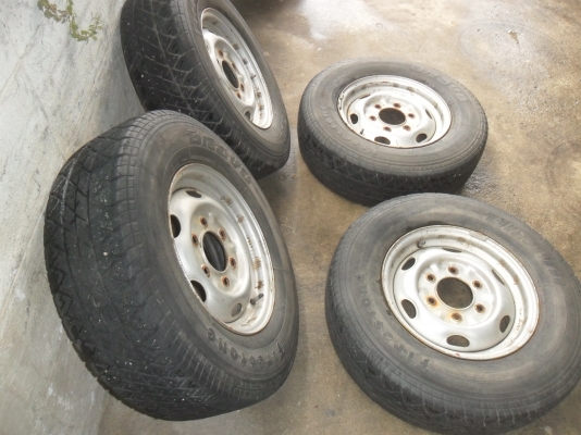 ล้อกะทะ 14นิ้ว 6รูพร้อมยาง สวยๆ 4 ล้อ ราคา 3800 บาท ล้อกะทะ 14นิ้ว 6รูพร้อมยาง สวยๆ 4 ล้อ ราคา 3800 บาท