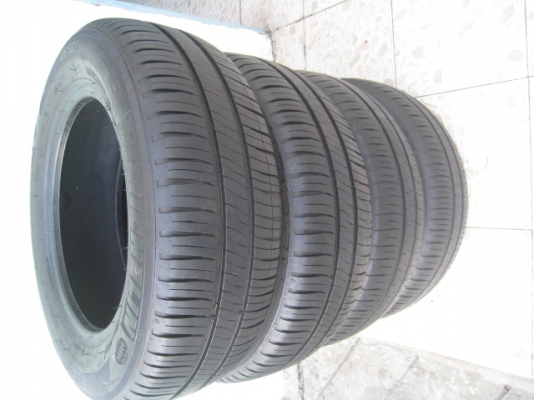 ขายล้อแม็กมือสอง Toyota corolla ปี2000 14" พร้อมยางปี12 สนใจติดต่อเล็กคลองสามครับ 081-3747940