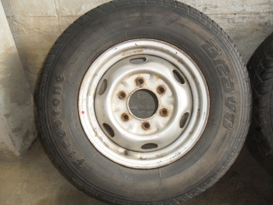 ล้อกะทะ 14นิ้ว 6รูพร้อมยาง สวยๆ 4 ล้อ ราคา 3800 บาท