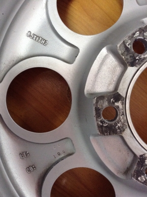 ขายล้อลายหยดน้ำ 4x4 WHEEL ขอบ17หน้ากว้าง8นิ้ว ขายล้อลายหยดน้ำ 4x4 WHEEL ขอบ17หน้ากว้าง8นิ้ว