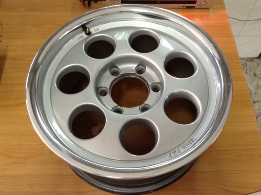 ขายล้อลายหยดน้ำ 4x4 WHEEL ขอบ17หน้ากว้าง8นิ้ว