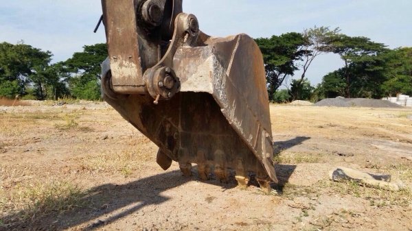 ขายรถแบ็คโฮ KOMATSU PC200-3 เครื่องเดิม ปั๊มเดิม รถทำงานอยู่ เอกสารสัญญาซื้อขาย ขายรถแบ็คโฮ KOMATSU PC200-3 เครื่องเดิม ปั๊มเดิม รถทำงานอยู่ เอกสารสัญญาซื้อขาย