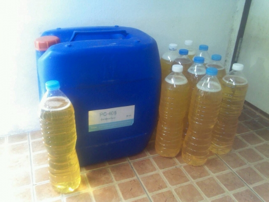 น้ำยาขัดเงาโลหะ PC405 ขวด 1.5 ลิตร