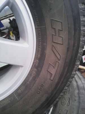 แม๊ก 6 รู  16X7J  MITSUBISHI ปาเจโร่ และ NAVARA  ยางBRIDGESTONE 265/70R16 ชุด 4 ล้อ TEL.081-427-3941