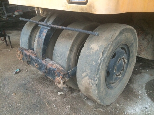 ขายด่วนรถบดล้อยาง9ล้อ SAKAI TS150 สภาพพร้อมใช้งาน เล่มทะเบียน