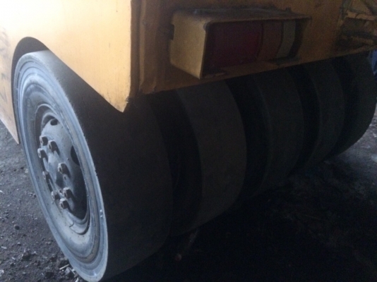 ขายด่วนรถบดล้อยาง9ล้อ SAKAI TS150 สภาพพร้อมใช้งาน เล่มทะเบียน