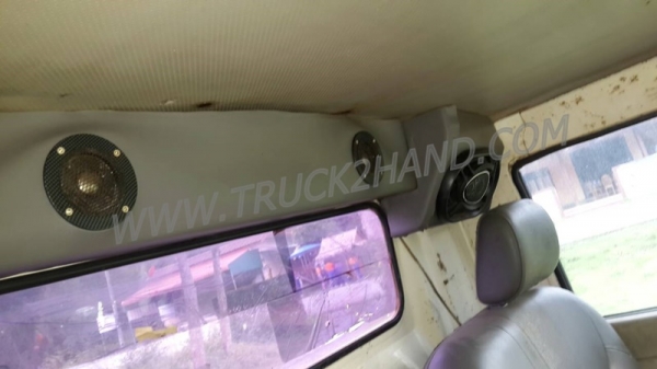 Mitsubishi Canter 115 แรงม้า เข็มไมล์ 159,619  ยาว 3.70เมตร สูง 79เซ็นติเมตร  กว้าง 2.08เมตร