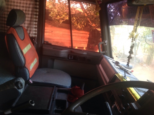 ขาย 6 ล้อ ร็อคกี้ 195 ตู้10 บาน ยาว 7.20m. ขาย 6 ล้อ ร็อคกี้ 195 ตู้10 บาน ยาว 7.20m.