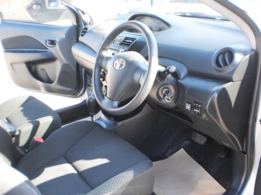 TOYOTA VIOS 1.5 VVTi เกียร์ AUTO ปี 2012 มือเดียวออกห้าง