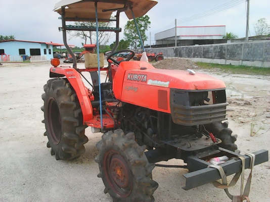 ขาย ยก 2 คันKUBOTA L3001 สอบถามได้