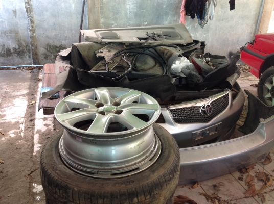 ขายอะไหล่ วีออส 03-05 หลายชิ้นถูกๆ