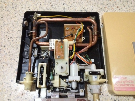 เครื่องทำน้ำอุ่น PANASONIC 3500Wสภาพใช้งานได้ปกติข้างในยังใหม่อยู่เรย เครื่องทำน้ำอุ่น PANASONIC 3500Wสภาพใช้งานได้ปกติข้างในยังใหม่อยู่เรย