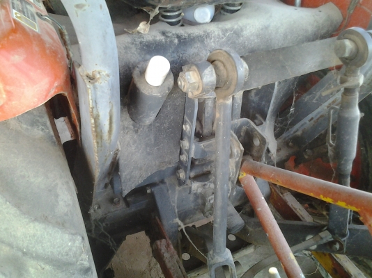 ขายตามสภาพรถไถ14แรงคูโบต้ามีพานมีดันหน้ามีเทเลอร์ ขายตามสภาพรถไถ14แรงคูโบต้ามีพานมีดันหน้ามีเทเลอร์