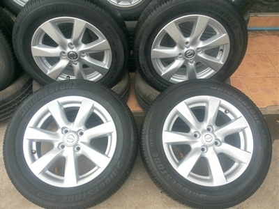 ขายล้อแม็กNISSAN ALMERA VL(รุ่นTOP) พร้อมยาง 4 ล้อ