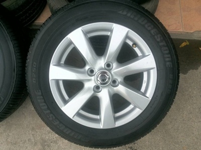 ขายล้อแม็กNISSAN ALMERA VL(รุ่นTOP) พร้อมยาง 4 ล้อ ขายล้อแม็กNISSAN ALMERA VL(รุ่นTOP) พร้อมยาง 4 ล้อ